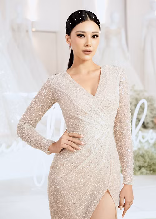 Nhiều người đặt nghi vấn Kim Duyên dao kéo bởi gương mặt của cô có nhiều điểm thay đổi.