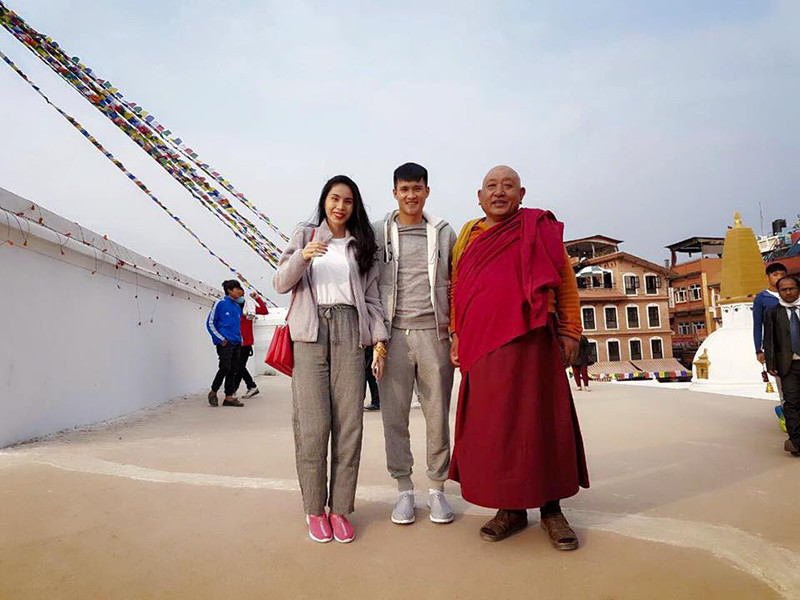 Vợ chồng Thủy Tiên có những khoảnh khắc đời thường giản dị nhưng đầy hạnh phúc.