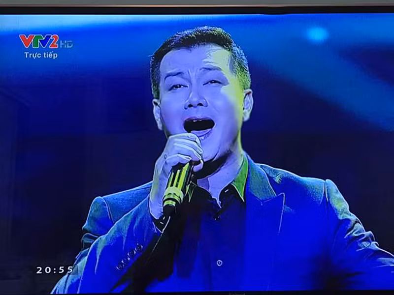 Bố của Tuấn Phương cho biết, con trai của ông từng về nhà hát Thăng Long làm việc, sau đó về Nhà hát Tuổi trẻ rồi mới công tác ở Nhà hát Nghệ thuật đương đại.