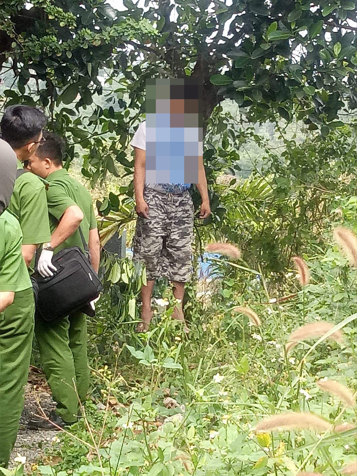 Nguoi dan ong treo co o Dak Nong la nguoi cha sat hai 2 con nho o bien Vung Tau-Hinh-3