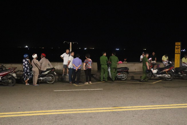 Nguoi dan ong treo co o Dak Nong la nguoi cha sat hai 2 con nho o bien Vung Tau-Hinh-2