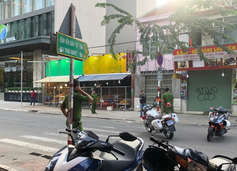 Ăn mừng chiến thắng của đội U22 Việt Nam ở quán bar, 1 thanh niên bị đâm chết An mung chien thang cua doi U22 Viet Nam o quan bar, 1 thanh nien bi dam chet