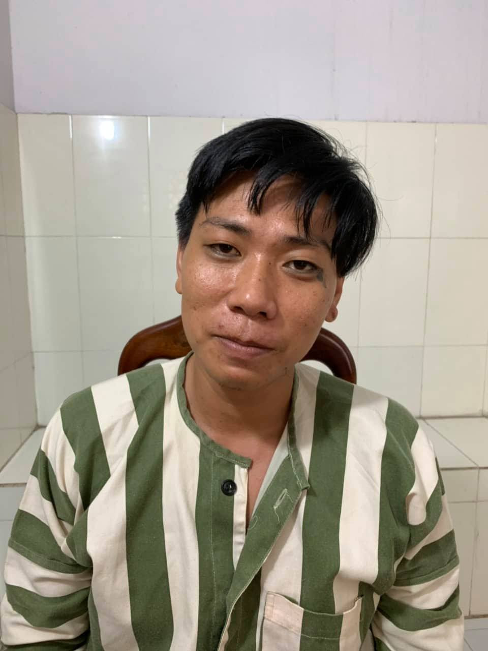 Khởi tố bảo vệ quay clip dâm ô thiếu nữ 15 tuổi ở quán cà phê Khoi to bao ve quay clip dam o thieu nu 15 tuoi o quan ca phe