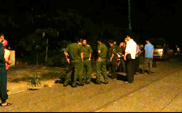 Cô gái bị tài xế xe ôm công nghệ dùng dao khống chế cướp 30 triệu Co gai bi tai xe xe om cong nghe dung dao khong che cuop 30 trieu