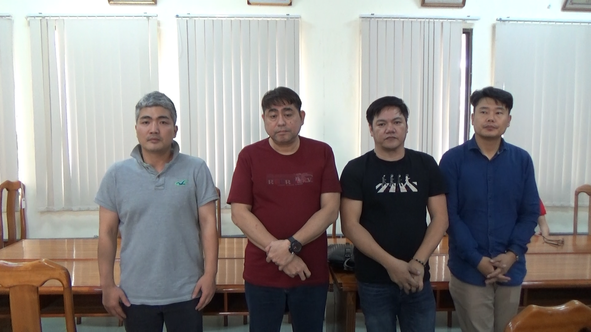 Hàng chục người ngoại quốc sát phạt ăn tiền giữa Sài Gòn - Hình 2 Hang chuc nguoi ngoai quoc sat phat an tien giua Sai Gon-Hinh-2