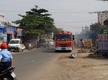 Sài Gòn: Ngáo đá, đâm trọng thương 3 cảnh sát đặc nhiệm Sai Gon: Ngao da, dam trong thuong 3 canh sat dac nhiem