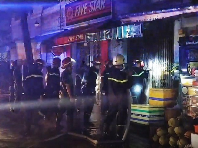 Danh tính 2 người phụ nữ và cháu bé chết thảm trong vụ cháy ở Sài Gòn - Hình 2 Danh tinh 2 nguoi phu nu va chau be chet tham trong vu chay o Sai Gon-Hinh-2