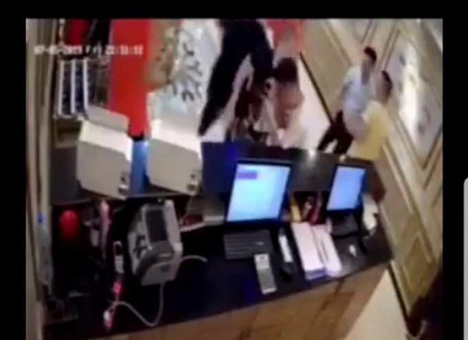 Bắt 4 nghi phạm Trung Quốc giết người ở Nha Trang Bat 4 nghi pham Trung Quoc giet nguoi o Nha Trang