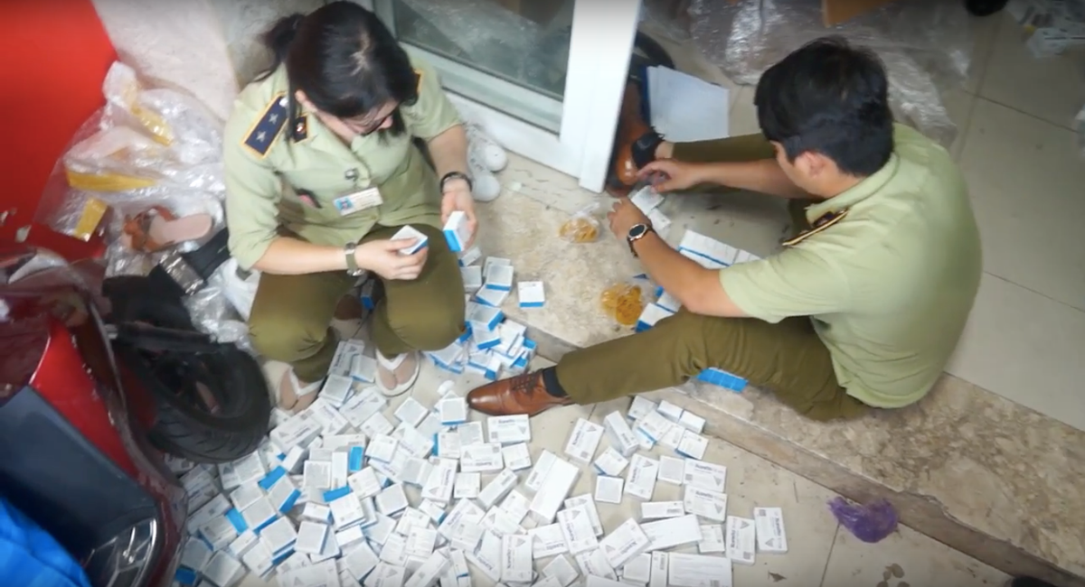 TP HCM: Lô tân dược nhập lậu hàng tỷ đồng của thanh niên 9X TP HCM: Lo tan duoc nhap lau hang ty dong cua thanh nien 9X