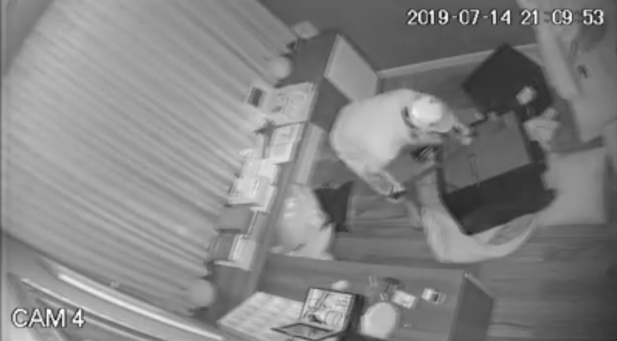 Clip 20 phút phá két nhà ca sĩ Nhật Kim Anh trộm 5 tỷ đồng Clip 20 phut pha ket nha ca si Nhat Kim Anh trom 5 ty dong