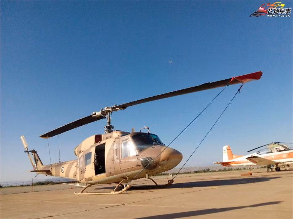 Trực thăng UH-1…