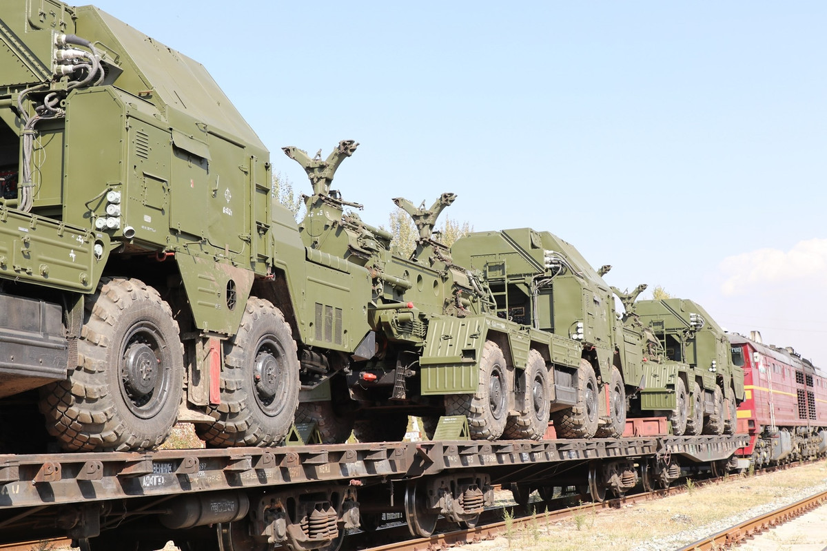 Hiện tại các quân nhân Nga đang thực hiện công tác chuẩn bị tiếp nhận hệ thống vũ khí này. Sau đó các tổ hợp S-300PS sẽ đảm nhận nhiệm vụ bảo vệ bầu trời Tajikistan.