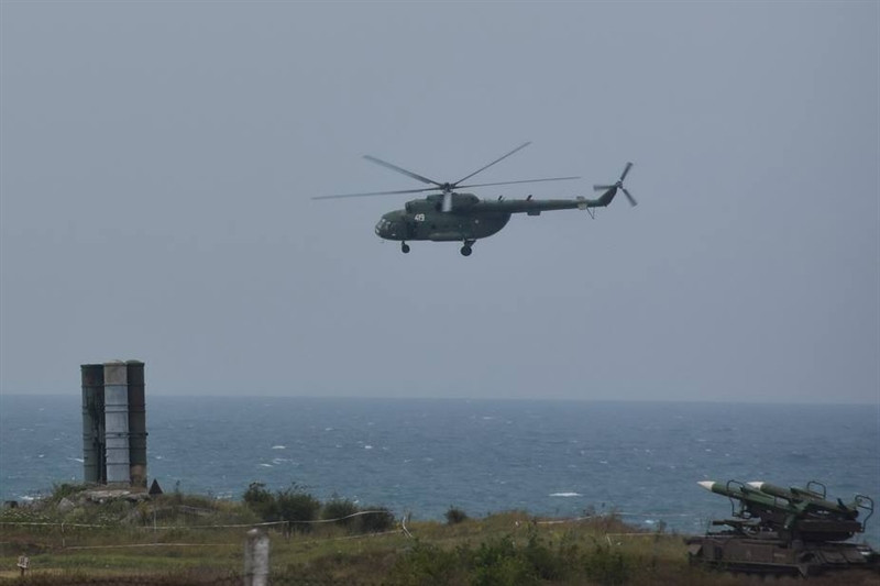 Máy bay Il-22PP Porubschik có thể vô hiệu trang bị đối phương một cách có chọn lọc nhờ sử dụng biện pháp can thiệp mạnh trong khi cản trở các phương thức tác chiến điện tử tương tự của địch.