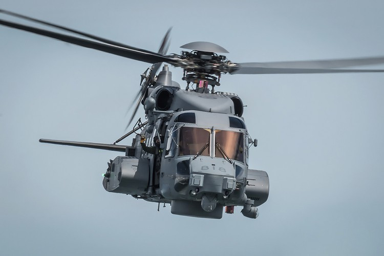  Trực thăng CH-148 là biến thể của dòng trực thăng S-92 được Mỹ phát triển dành riêng cho Canada.