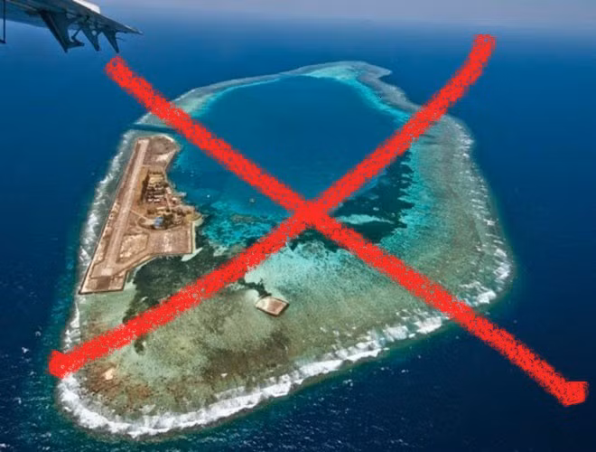 Mỹ từ lâu đã cáo buộc Trung Quốc quân sự hóa quần đảo Trường Sa (vốn thuộc chủ quyền của Việt Nam ở phía Nam Biển Đông) bằng cách triển khai tên lửa hành trình chống hạm và tên lửa đất đối không tầm xa tới các tiền đồn của Trung Quốc ở đó.