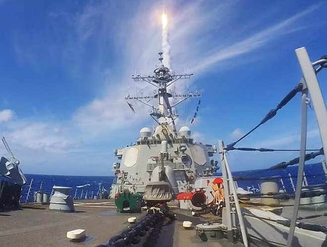 Điều này được coi là chiến lược mới của Lầu Năm Góc: “chiến lược dự báo trước, hành động không thể đoán trước”, theo như nhận định của Timothy Heath, nhà nghiên cứu quốc phòng cao cấp của Rand Corp có trụ sở tại Virginia.