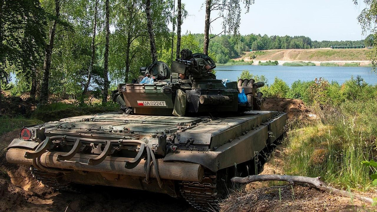 Ngoài việc phải đào tạo kíp chiến đấu, xây dựng cơ sở hạ tầng kỹ thuật nhằm phục vụ công tác bảo dưỡng, cung cấp đạn dược đi kèm... thì thực sự hiện nay Quân đội Ukraine chưa đến mức thiếu những phương tiện tác chiến nói trên.