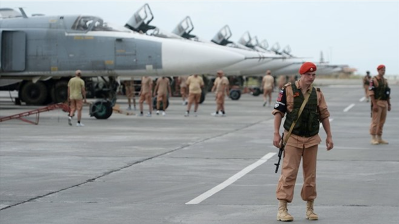 Những căn cứ này, có khoảng 4.000 nhân sự vào đầu năm 2025, dựa vào mạng lưới radar tiên tiến và hệ thống tác chiến điện tử để bảo vệ không phận Syria và giám sát các mối đe dọa trong khu vực. Ảnh minh họa: Sputnik