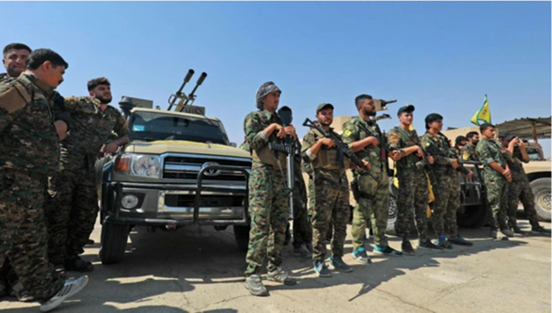 “Mối lo ngại lớn nhất đối với Israel là Thổ Nhĩ Kỳ sẽ can thiệp và tài trợ cho một trật tự Hồi giáo Syria mới, có khả năng biến nơi này thành bệ phóng cho Hamas và các chiến binh khác”, Aaron Lund, một chuyên gia về Syria tại Century International, cho biết trong một cuộc phỏng vấn đi kèm với báo cáo của Reuters. Ảnh: Ahval News