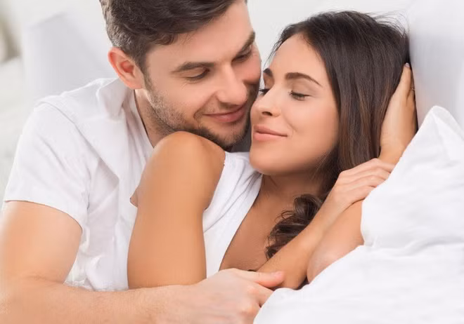 Nếu bạn cho nước vào trong một chiếc bao cao su được kéo dài hết cỡ, bạn sẽ thấy chúng còn làm việc tốt hơn so với một chiếc bình nước lớn và sẽ không bị rò rỉ. Một chiếc bao cao su trung bình chứa được 3,8 lít nước.