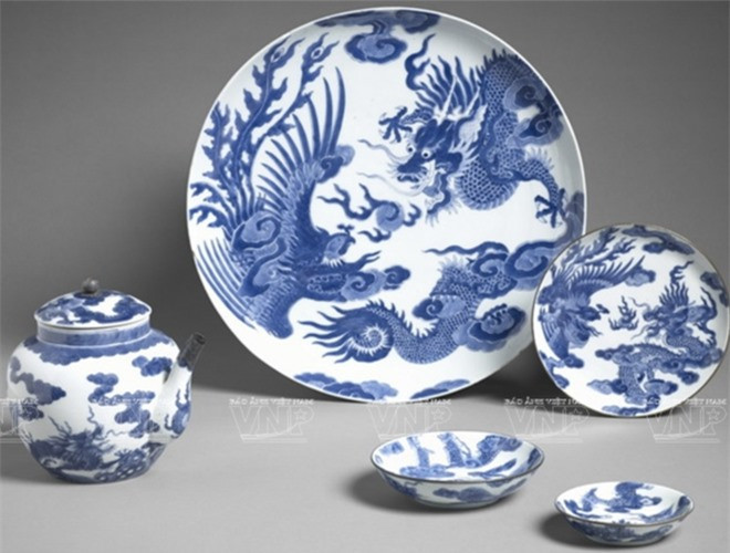 Gốm Chu Đậu của Việt Nam.