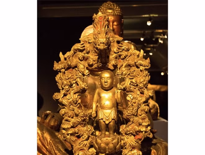 Một pho tượng Phật được giới thiệu tại Bảo tàng.