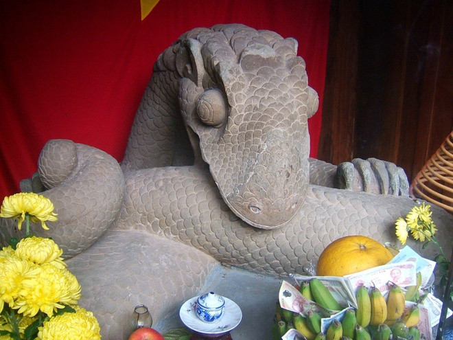 Theo sách "Kể chuyện trạng Việt Nam", thái sư Lê Văn Thịnh là người đỗ đầu trong kỳ thi nho học đầu tiên của nước Việt. Ông được biết đến là bậc khai khoa (thủ khoa) đầu tiên của nền khoa bảng nước ta thời phong kiến.