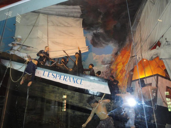  Trận Nhật Tảo (1861): Dù nhà Nguyễn và nhân dân ta thất bại trong cuộc kháng chiến chống thực dân Pháp xâm lược cuối thế kỷ 19 nhưng trận Nhật Tảo do Nguyễn Trung Trực chỉ huy vẫn khiến quân xâm lược khiếp sợ. Bằng vũ khí thô sơ, nghĩa quân đã tiêu diệt và đốt cháy pháo hạm Espérance. Chiến thắng này làm nức lòng nhân dân Việt Nam thời điểm đó. Khi tin ra đến Huế, vua Tự Đức liền cho ban lệnh trọng thưởng cho tất cả người tham gia trận đánh. Viên thanh tra bản xứ tại Nam Kỳ tên Paulin Vial gọi đây là “sự kiện đau đớn làm người An Nam phấn chấn và gây xúc động, đau lòng sâu sắc trong lòng người Pháp”.