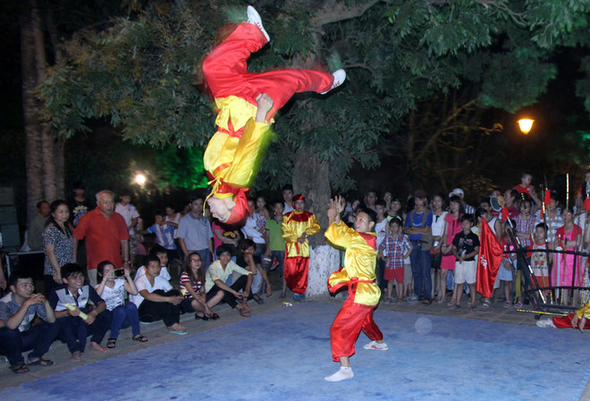 Dong hac ho va bi mat cong phu cam y ve trieu Nguyen-Hinh-2