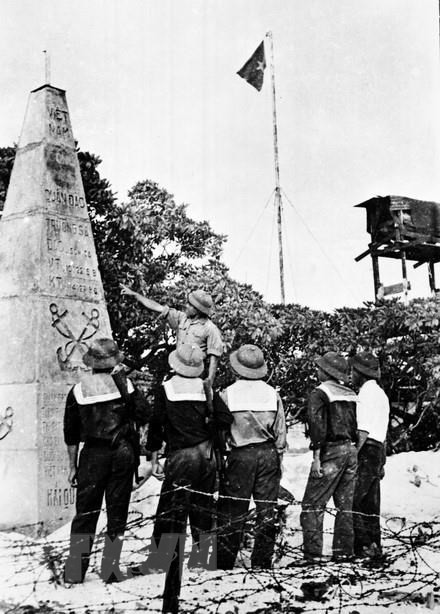 Bộ đội Đặc công hải quân trên đảo Trường Sa được giải phóng, ngày 29/4/1975.