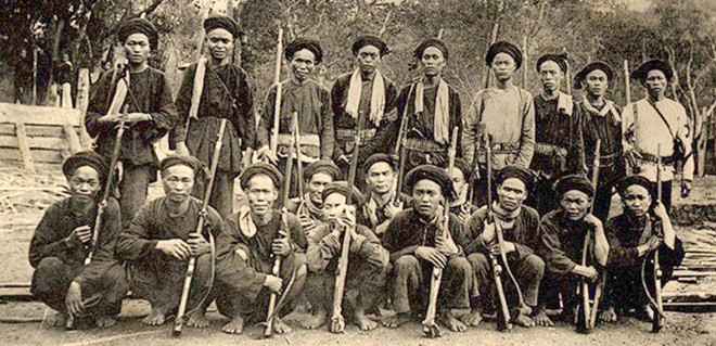 Cuộc khởi nghĩa chống Pháp kéo dài gần 30 năm ở Bắc Giang do Hoàng Hoa Thám lãnh đạo là khởi nghĩa Yên Thế (1884-1913). Hoàng Hoa Thám đã tập hợp và rèn luyện những con người tầm thường thành đội ngũ mạnh mẽ để chống lại thực dân Pháp xâm lược. Địa bàn cuộc khởi nghĩa tập trung ở vùng Yên Thế, tỉnh Bắc Giang.