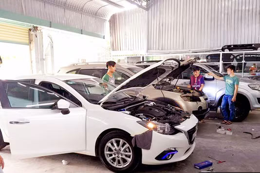 Cuối cùng, cũng được coi là phần quan trọng nhất khi độ một chiếc xe hệ dẫn động 4 bánh thành một chiến binh off-road thực thụ là việc lựa chọn một nơi uy tín để có thể “gửi gắm” chiếc xe của mình.