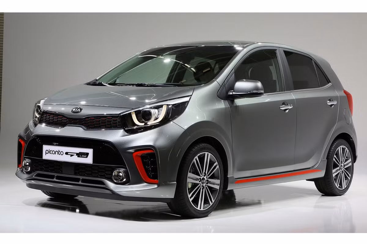 Theo dự kiến, Kia Morning X-Line sẽ ra mắt công chúng vào ngày 12/9/2017 tại triển lãm Frankfurt (Đức) và xe sẽ đến tay khách hàng châu Âu từ quý 4 năm 2017. Hiện tại, giá bán Kia Morning mới chưa được tiết lộ.