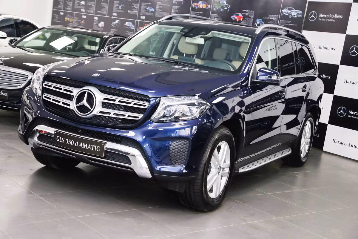 Mercedes-Benz GLS 350d 4MATIC mới được trang bị động cơ diesel V6, dung tích 3.0 lít, cho công suất tối đa 258 mã lực tại 3.400 vòng/phút và mô-men xoắn cực đại 620 Nm trong khoảng từ 1.600 – 2.400 vòng/phút. 