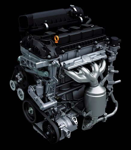 Suzuki Swift phiên bản 2017 còn ra mắt thêm bản động cơ lai Hybrid. Động cơ này kết hợp sức mạnh từ một động cơ xăng 1.2 lít và một động cơ điện WA05A (cho công suất 3 mã lực và mô-men xoắn 50 Nm, đi kèm hộp số sàn 5 cấp hoặc hộp số vô cấp CVT.