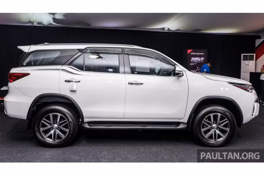 Thế hệ thứ hai của chiếc SUV 7 chỗ này từng được ra mắt tại Ấn Độ vào tháng 11/2016 và nhanh chóng nhận được phản ứng tuyệt vời từ thị trường với gần 18.000 chiếc giao tới tay khách hàng.