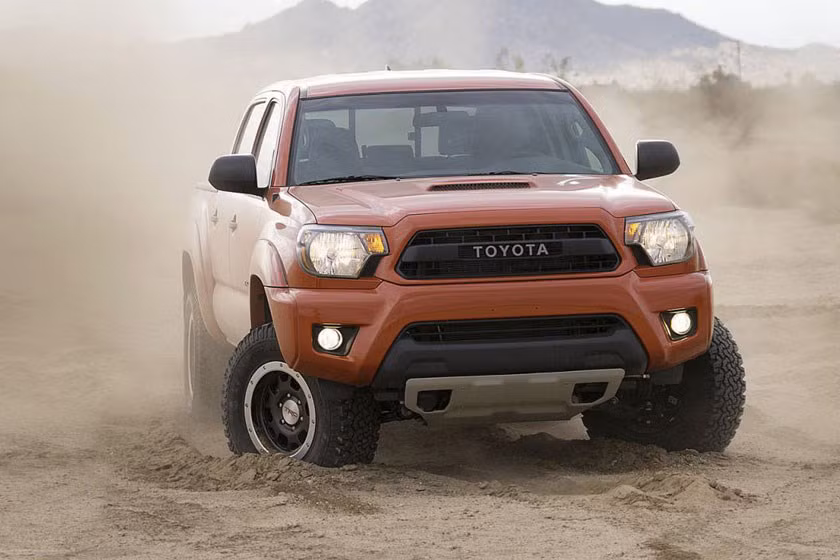 Tiếp theo vẫn là một mẫu xe của “ông lớn” Nhật Bản: Toyota 4Runner với thời gian sử dụng 8,8 năm trước khi chủ nhân tìm cho mình một mẫu xe mới.