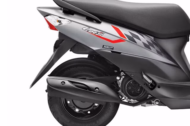 Xe được hãng xe máy Suzuki trang bị động cơ 112cc, xi-lanh đơn, làm mát bằng không khí, công suất 8,7 mã lực tại 7.500 vòng/phút, mô-men xoắn cực đại 9 Nm tại 6.500 vòng/phút, đi kèm hộp số CVT. 