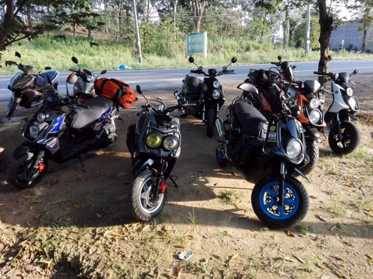 Gần đây, rất nhiều người đã quay trở lại chơi dòng xe này, đặc biệt ở 2 thành phố lớn là Hà Nội và Sài Gòn đã có nhiều bạn trẻ nâng cấp mẫu xe này không thua kém so với tay chơi của các nước khác. Không chỉ nâng cấp, những người chơi còn giao lưu, chia sẻ kinh nghiệm cũng như kĩ nằng lái xe an toàn, sửa chữa và bảo trì xe.