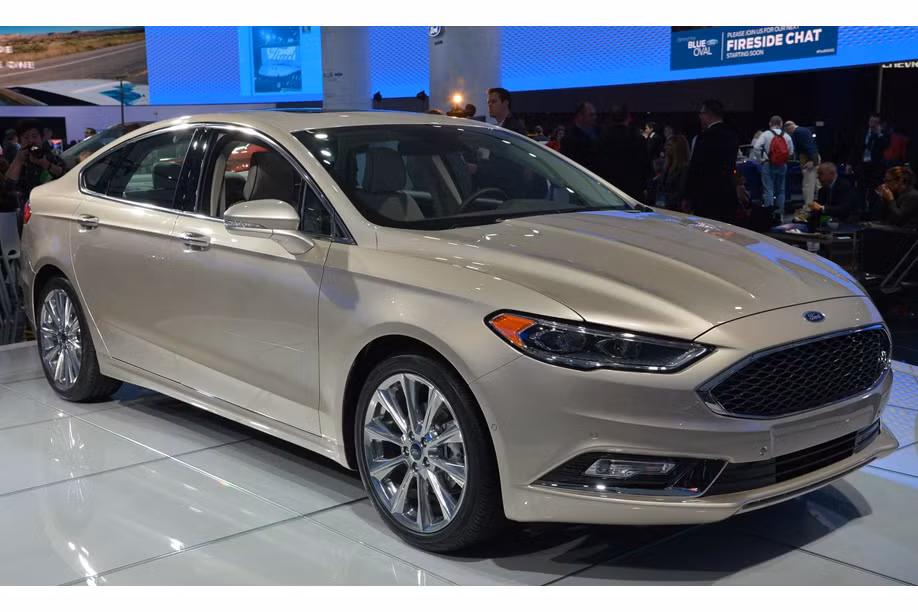 Ford Fusion đứng ở vị trí thứ 8 với doanh số 13.886 chiếc. Ở thế hệ 2017, Ford Fusion phiên bản Sport sẽ được trang bị khối động cơ Ecoboost V6 2.7L biturbo mới sản sinh 325 mã lực, mô-men xoắn cực đại 475 Nm đi kèm hệ dẫn động 4 bánh. Trong khi động cơ Ecoboots 1.5L và 2.0L cũ cũng sẽ được cải tiến lại sản sinh công suất tối đa 200 và 250 mã lực.