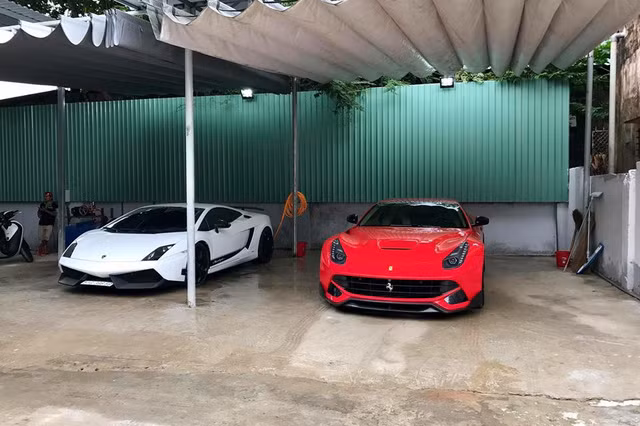 Về trang bị động cơ cho siêu xe Ferrari F12 Berlinetta sẽ vẫn là loại V12, dung tích 6,3 lít, sản sinh công suất tối đa 730 mã lực và mô-men xoắn cực đại 690 Nm. Động cơ kết hợp cùng hộp số ly hợp kép 7 cấp.