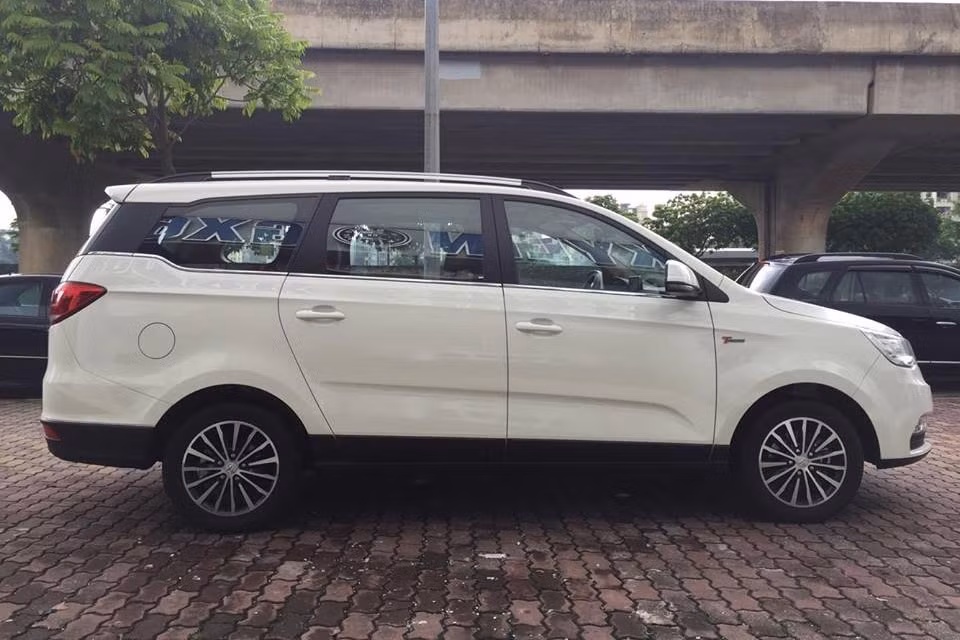 Được định vị nằm trong phân khúc MPV cạnh tranh với Toyota Innova, mẫu xe ôtô BAIC F5 mang quốc tịch Trung Quốc hiện có giá bán theo công bố là 548 triệu đồng hiện đang nhận được sự quan tâm lớn từ phía người tiêu dùng nước.