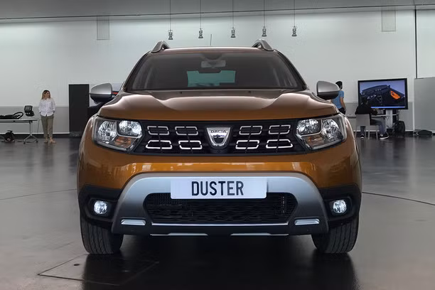 Thay đổi đáng chú ý nhất là ở diện mạo ngoại thất bên ngoài bổ sung màu mới cam Atacama Orange. Đồng thời các chi tiết bên ngoài lẫn bên trong cũng được làm mới, nhằm mang đến sự mới mẻ, cuốn hút hơn trong mắt khách hàng.