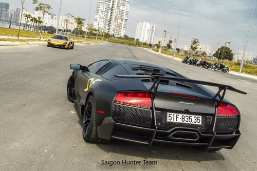 Lamborghini Murcielago LP670-4 SV được trang bị khối động cơ V12, dung tích 6.5L, công suất cực đại 670 mã lực và mô-men xoắn cực đại 650 Nm. Trang bị đi kèm là hộp số tự động 6 cấp. Xe có khả năng tăng tốc từ 0 lên 100 km/h trong 3.3 giây, vận tốc tối đa lên tới 342 km/h.