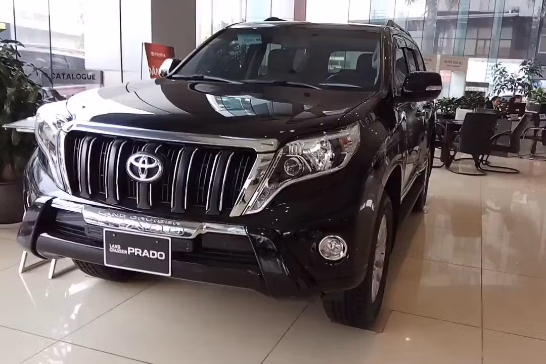 Toyota Land Cruiser Prado TX-L hiện có giá bán mới là 2,167 tỷ đồng, hiện mẫu xe này đang được khuyến mãi lên tới 164 triệu đồng.