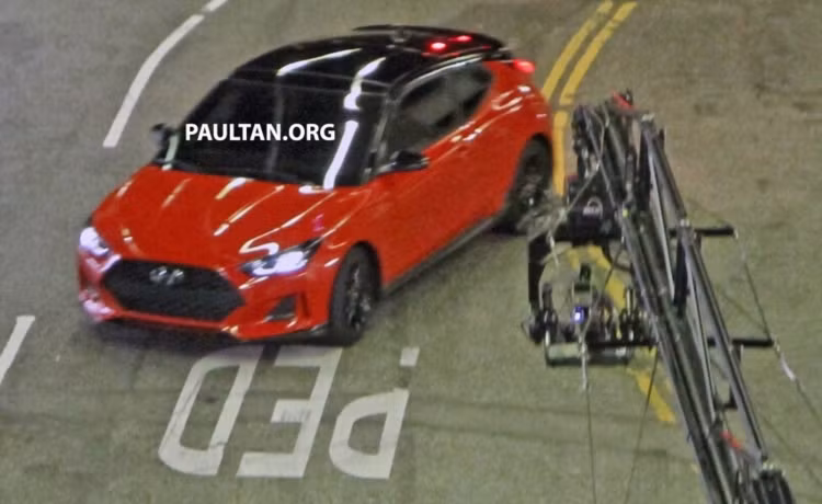 Theo kế hoạch, Hyundai Veloster 2019 hoàn toàn mới sẽ ra mắt toàn cầu tại triển lãm ôtô quốc tế Bắc Mỹ (NAIAS) vào tháng 01/2018 