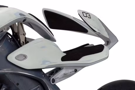 Cận cảnh phần yên xe siêu độc chỉ dành riêng cho một người ngồi.