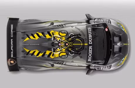 Bộ phận cửa thoát hiểm hiện đại được gắn trên nóc xe phòng khi xe gặp trục trặc trên đường đua. Hệ thống ống xả được sửa đổi và bộ chuyển đổi khí thải hoạt động hiệu quả hơn ở nhiệt độ thấp. Vô lăng cũng được cải tiến mang lại độ phản hồi tốt hơn so với các bản cũ.