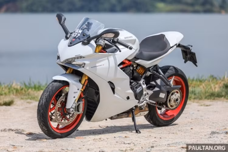 Ducati SuperSport và SuperSport S là sự kết hợp hoàn hảo giữa dòng xe môtô Monster và dòng Superbike Panigale từng gây bão trên toàn thế giới, kể từ khi hé lộ tại sự kiện World Ducati Week diễn ra tại Misano, Ý vào năm 2016 - mẫu xe này luôn tao nên độ họt tại thị trường Châu Á.