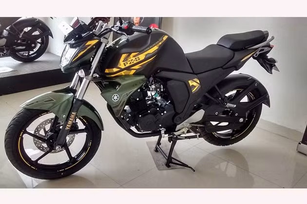 FZ-S Version 2.0 được trang bị động cơ 4 thì, xi-lanh đơn, dung tích 149 phân khối, tích hợp phun xăng điện tử, công suất 13,1 mã lực và mô-men xoắn cực đại 13,6 Nm, làm mát bằng không khí.